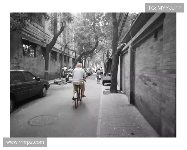 《正阳门下》:烟火人间里的京味儿生活,和那个让人又爱又恨的韩春生 《正阳门下》:烟火人间里的京味儿生活,和那个让人又爱又恨的韩春生